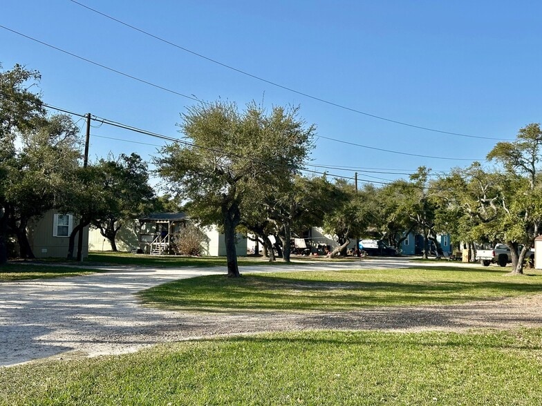 More Photos Of 1524 16th St, Rockport Manufactured Housing Mobile Home Park For Sale