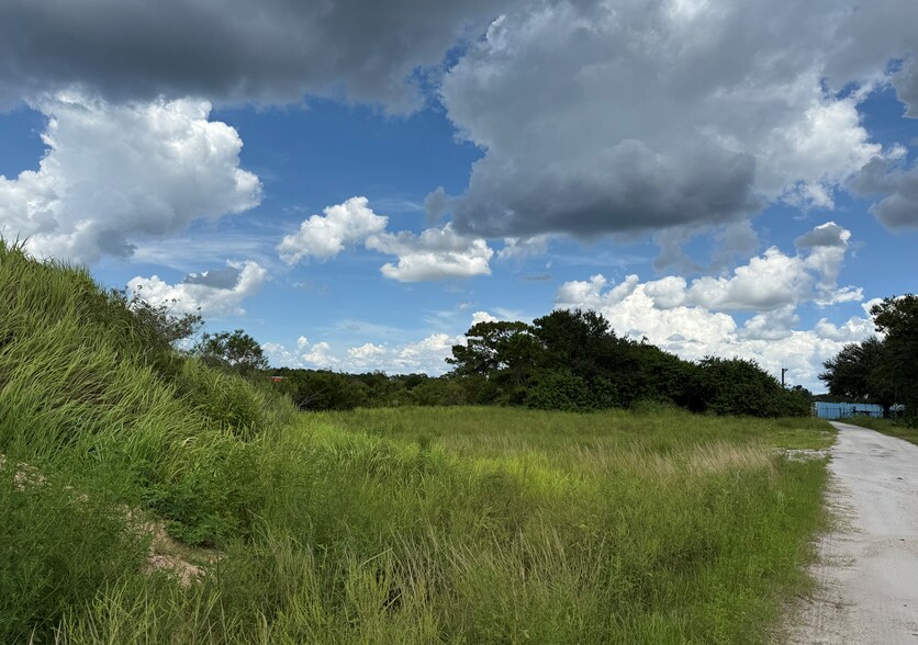 More Photos Of 0 Saluda Rd, Lakeland Land For Lease