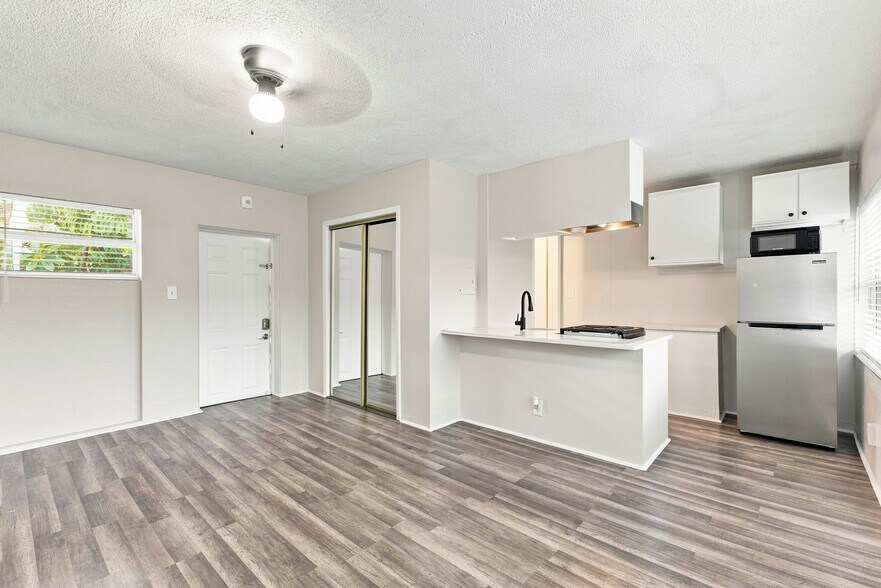 More Photos Of 425 2nd St N, Saint Petersburg Apartments For Sale