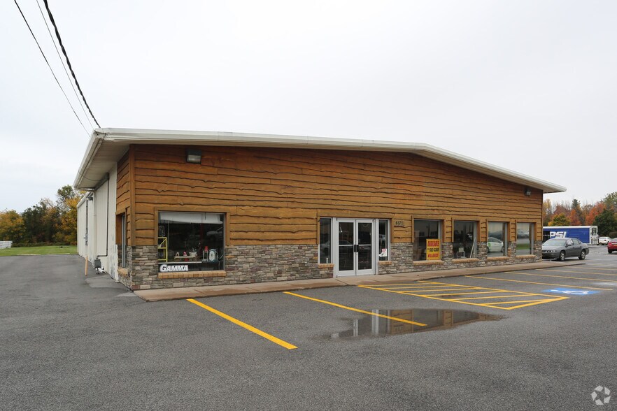 More Photos Of 6171-6181 Mckee St, Newfane Unknown For Lease