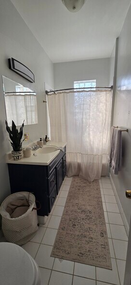 More Photos Of 1216 W Grand Ave, Chicago Storefront Retail Residential For Sale