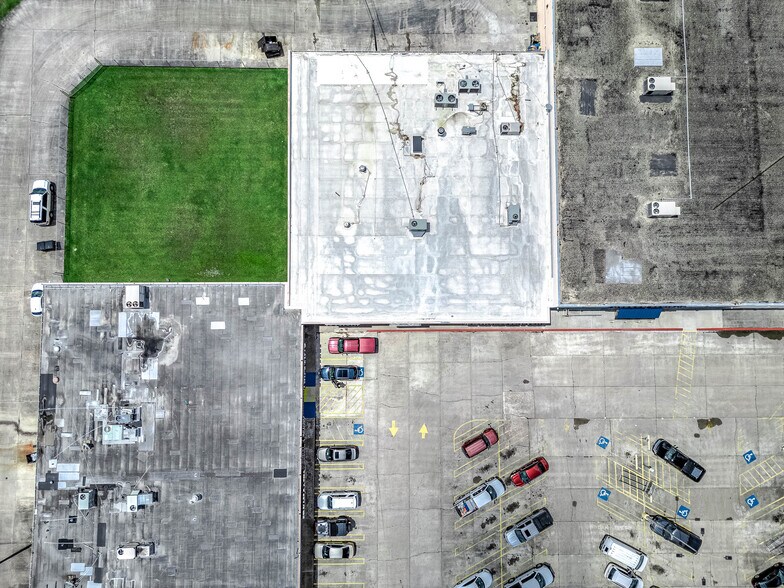 More Photos Of 1200-1232 FM 1462 Rd, Alvin Storefront For Lease