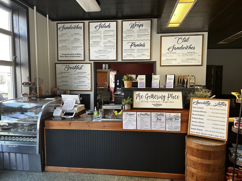 More Photos Of 600 Broadway St, Lincoln General Retail For Sale