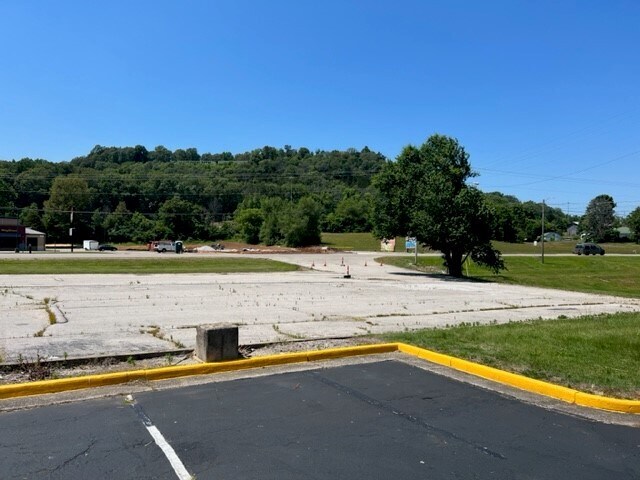 More Photos Of 805 Mammoth Cave St, Cave City Land For Sale