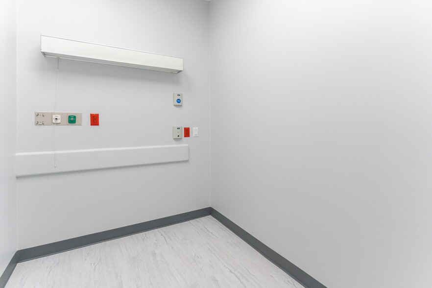 More Photos Of 11360 Pembrooke Sq, Waldorf Medical For Lease