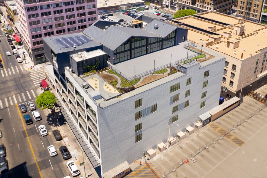 More Photos Of 755 S Los Angeles St, Los Angeles Loft Creative Space For Lease