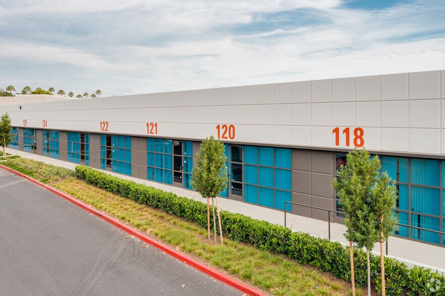 Primary Photo Of 18 Technology Dr, Irvine Research And Development For Lease