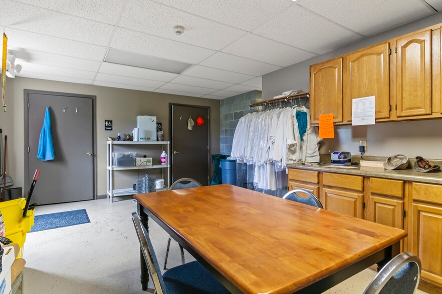 More Photos Of 2983 Cove Mountain Rd, Martinsburg Convenience Store For Sale