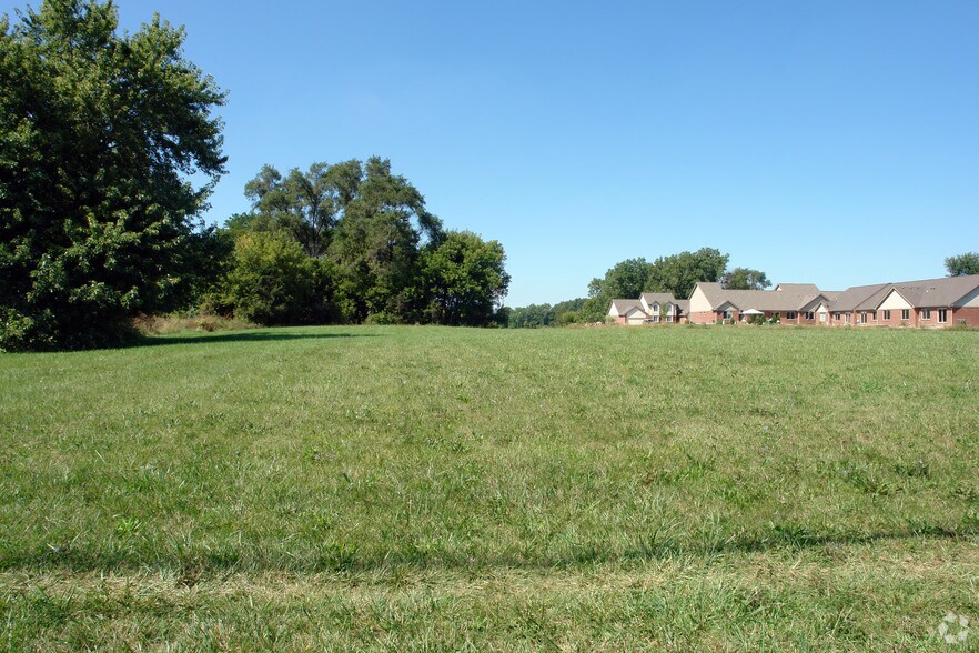 More Photos Of 31921-31965 Ryan Rd, Warren Land For Lease