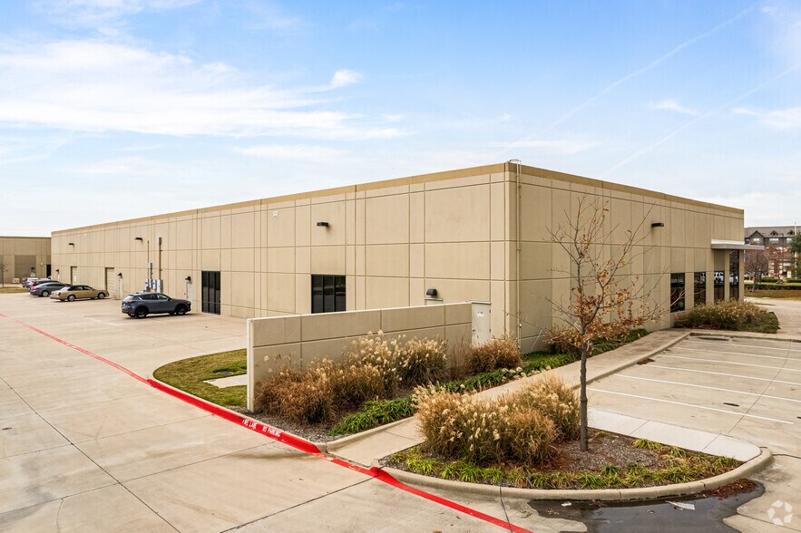 More Photos Of 6601 Cascades Ct, The Colony Unknown For Sale