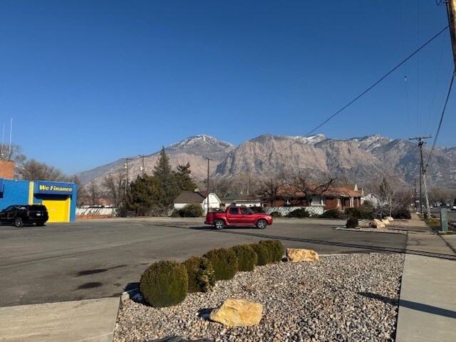More Photos Of 380 Washington Blvd, Ogden General Retail For Lease