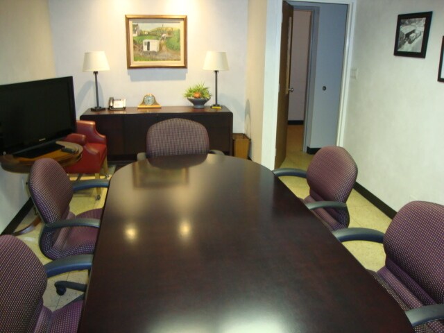 More Photos Of 9100 W Plainfield Rd, Brookfield Warehouse For Lease