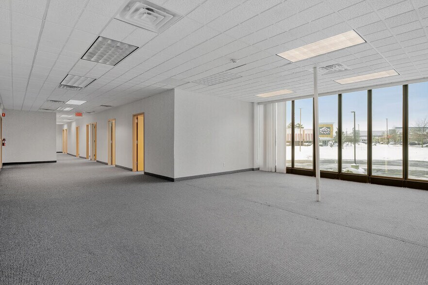 More Photos Of 2627 E Beltline Ave SE, Grand Rapids Medical For Lease
