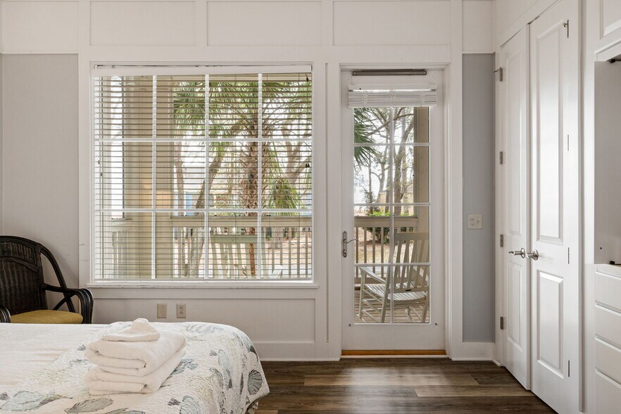 More Photos Of 101 Avenue of Oaks, Daufuskie Island Apartments For Sale