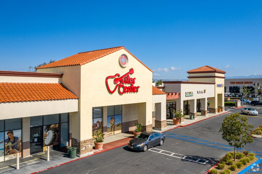 More Photos Of 23815-23831 El Toro Rd, Lake Forest Storefront For Lease