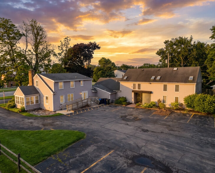 Primary Photo Of 955 E Henrietta Rd, Rochester Medical For Lease