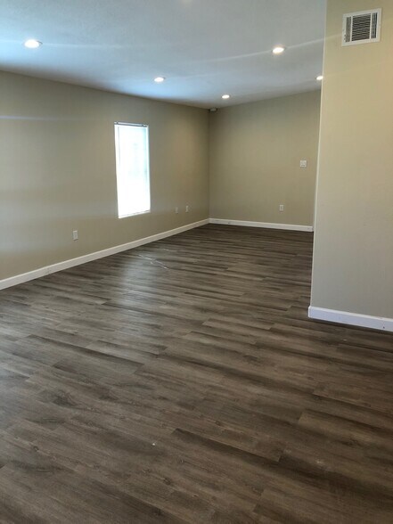 More Photos Of 3911 Fulton St, Houston Religious Facility For Sale