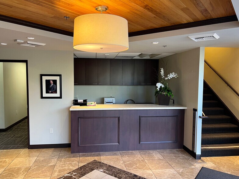 More Photos Of 75 Argonaut, Aliso Viejo Light Distribution For Lease