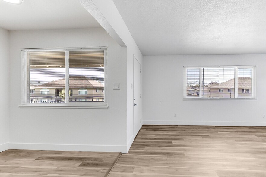 More Photos Of 3355 Lerwick Rd, Sacramento Apartments For Sale