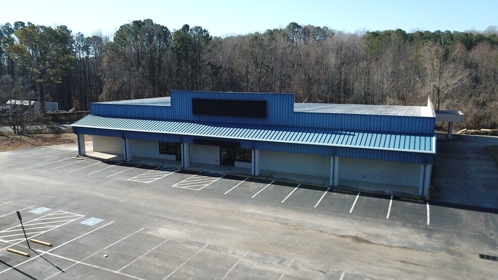 More Photos Of 970 E Church St, Jasper Freestanding For Sale