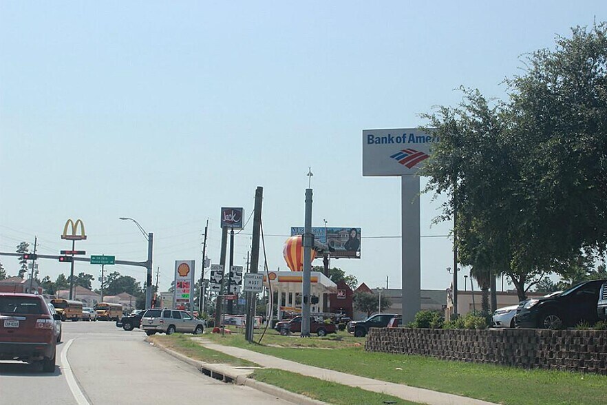 More Photos Of 1316 Sendera Ranch Dr, Magnolia Land For Sale