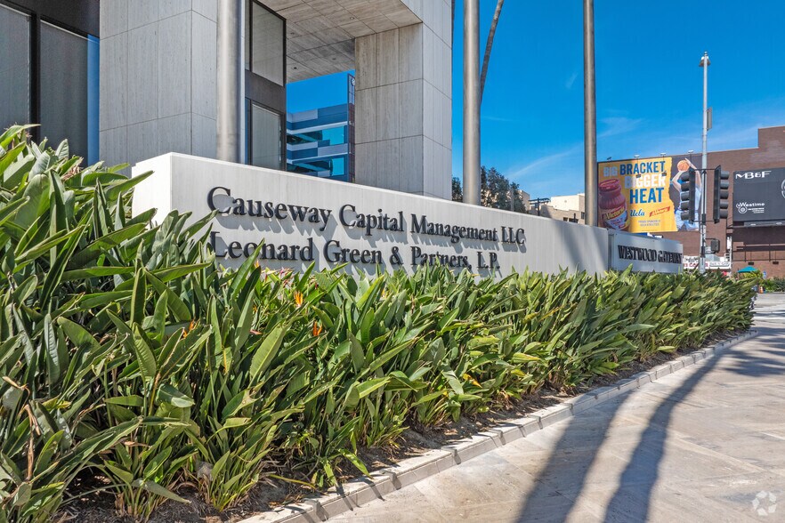 More Photos Of 11111 Santa Monica Blvd, Los Angeles Office For Lease