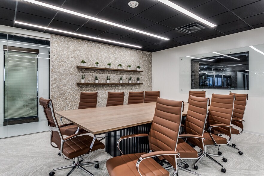 More Photos Of 6060 N Central Expy, Dallas Coworking Space