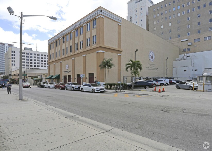 More Photos Of 22 NW 1st St, Miami Office For Sale