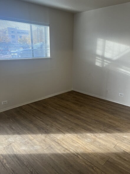More Photos Of 118 S Main St, Belen Apartments For Sale