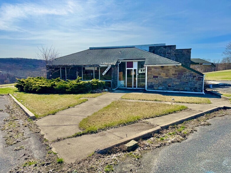 More Photos Of 220 Main St, Glen Gardner Medical For Sale