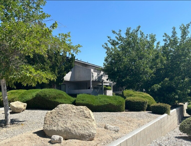 More Photos Of 16137 Apple Valley Rd, Apple Valley Apartments For Sale