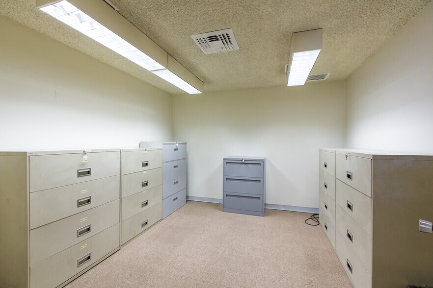 More Photos Of 41 E Live Oak Ave, Arcadia Storefront Retail Office For Sale