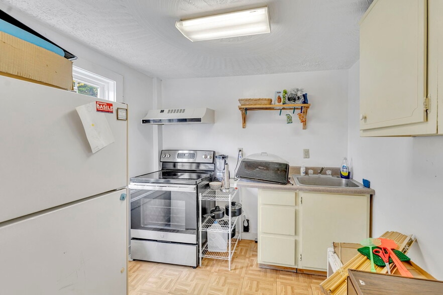 More Photos Of 7667 State Highway 80, Springfield Center Hotel For Sale