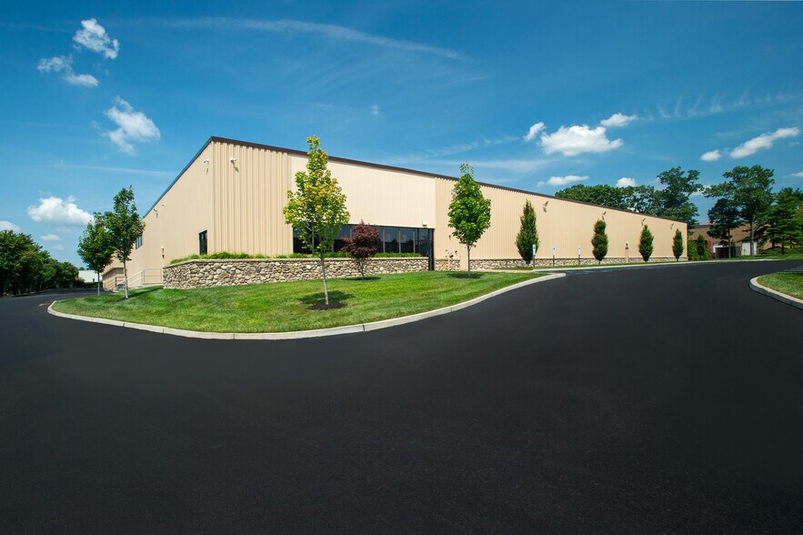 More Photos Of 225 Raritan Center Pky, Edison Unknown For Lease
