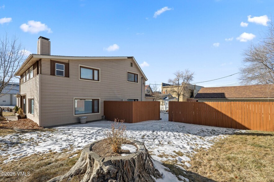 More Photos Of 215 Capitol Street, Eagle Land For Sale