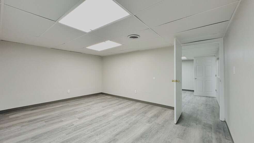More Photos Of 7125 Reading Rd, Cincinnati Medical For Sale