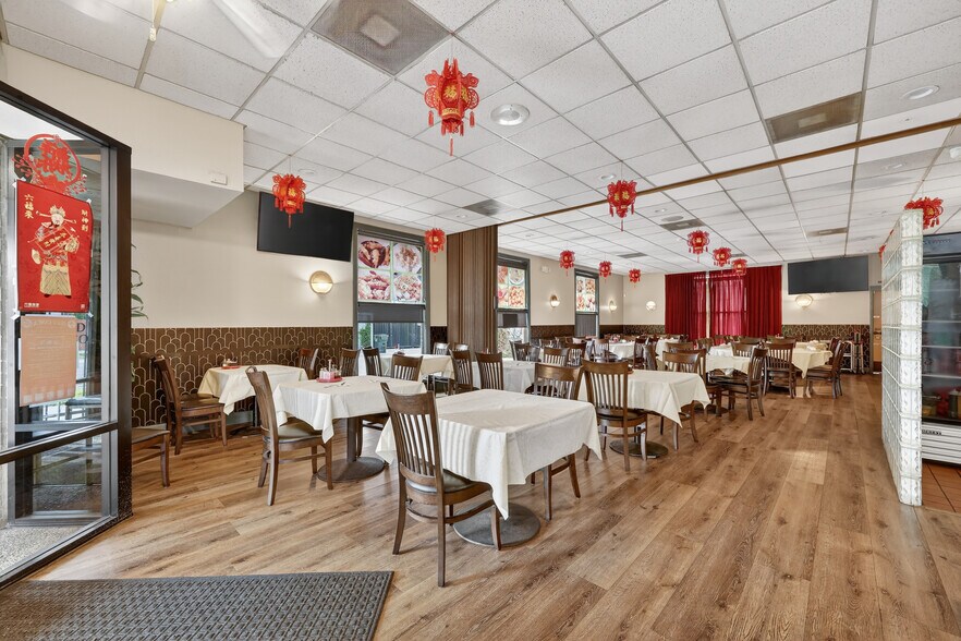 More Photos Of 1614 21st St, Sacramento Restaurant For Sale