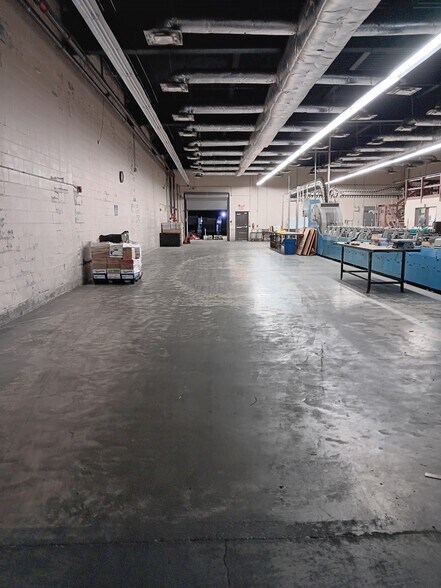 More Photos Of 501 W 11th St, Panama City Light Manufacturing For Lease