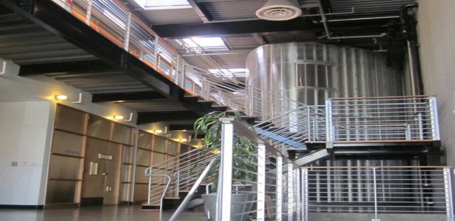 More Photos Of 6550 Vallejo St, Emeryville Research And Development For Lease