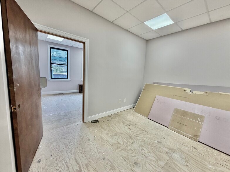 More Photos Of 101-109 Westchester Ave, Port Chester Storefront Retail Office For Lease