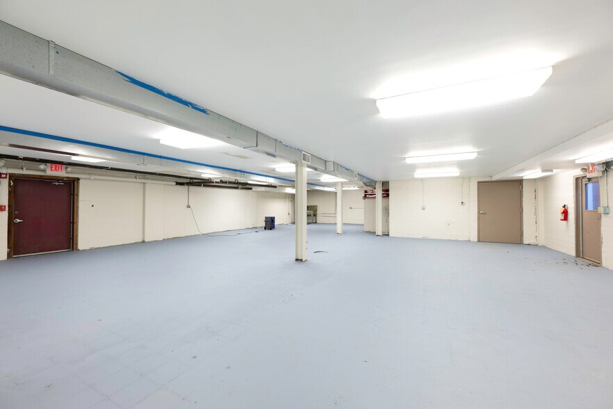 More Photos Of 342 Lexington Ave, Mount Kisco Light Distribution For Lease