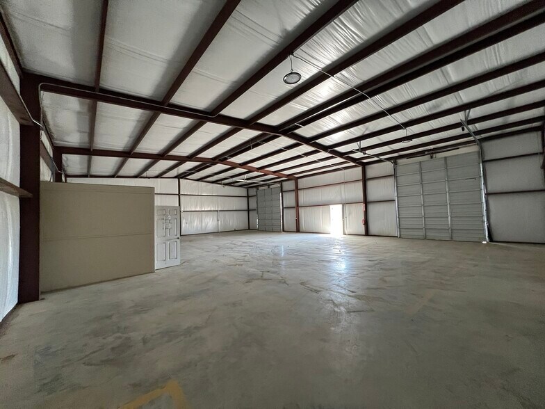 More Photos Of 4632 CR 617, Alvarado Industrial For Lease
