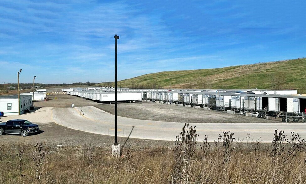 More Photos Of 899 Greene Rd, Bolingbrook Land For Lease