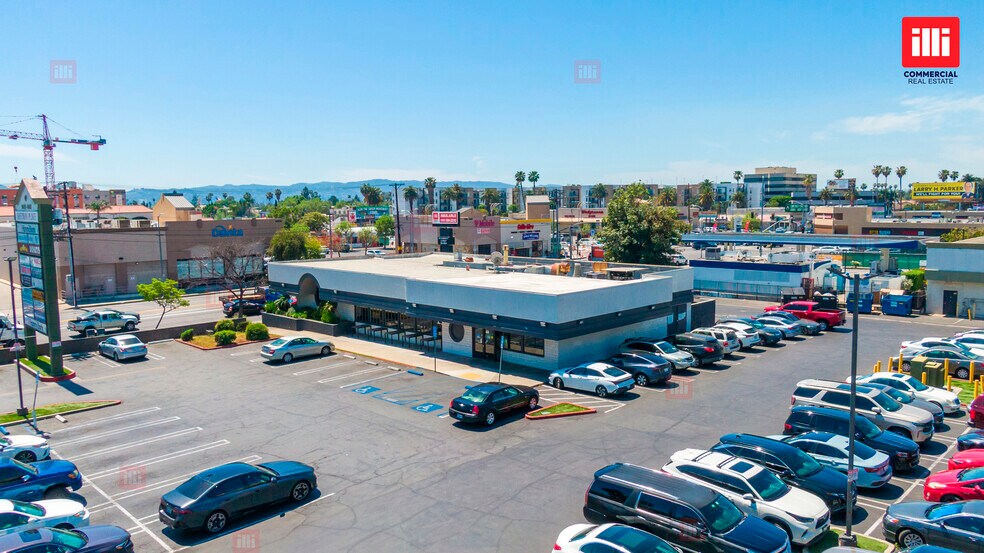 More Photos Of 14435 Sherman Way, Van Nuys Unknown For Lease