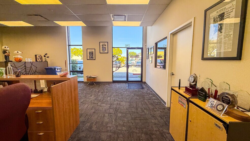 More Photos Of 3702 N 131st Ave, Clearwater Manufacturing For Lease