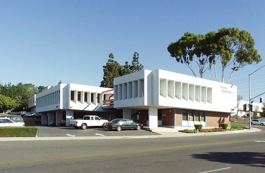 More Photos Of 2191 S El Camino Real, Oceanside Office For Lease