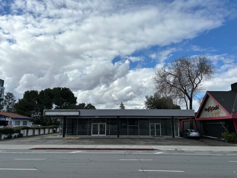 More Photos Of 395 S Winchester Blvd, San Jose Freestanding For Sale