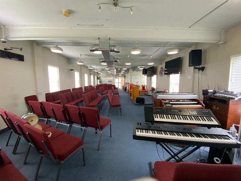 More Photos Of 416 River Rd, Quantico Office For Sale