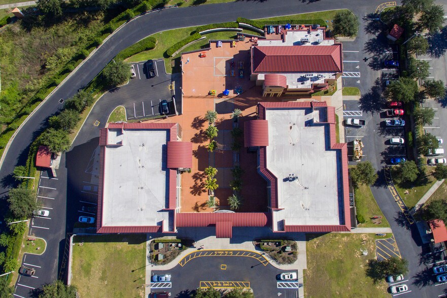 More Photos Of 2400 US Highway 27, Clermont Office For Lease