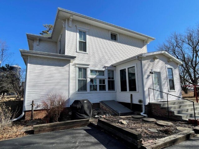 More Photos Of 14152 Highway K64, Whiting Specialty For Sale